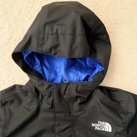 The North Face Youth Outer Shell Dryvent Jacket - Picture 3 of 13